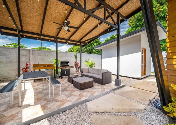 Macondo 2 - Bromelia Hotel